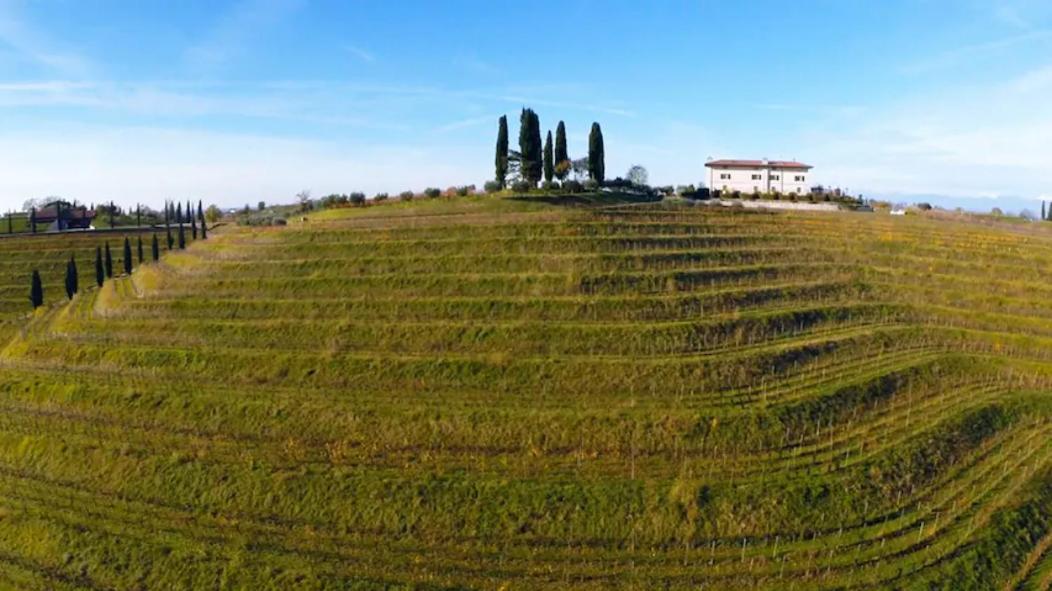 فيلا Casa Vacanze La Stele Castelmonte المظهر الخارجي الصورة